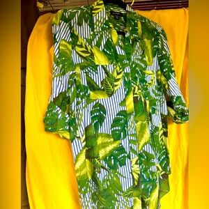 3/$30! Tropical pattern tunic blouse NWOT Lord&Taylor vintage
